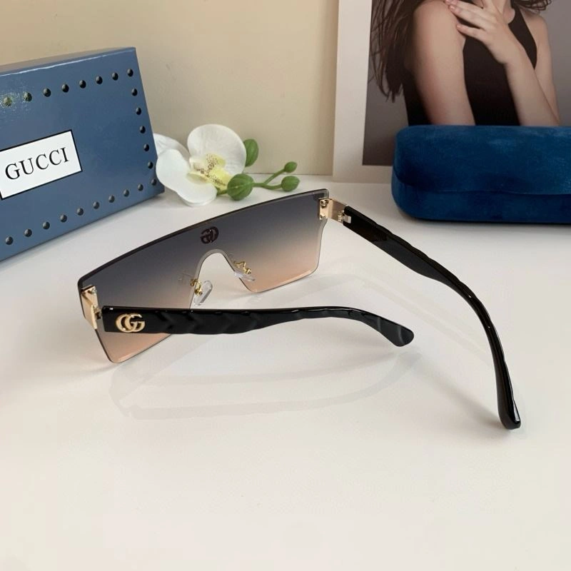 Gucci Sunglasses Durable 279591