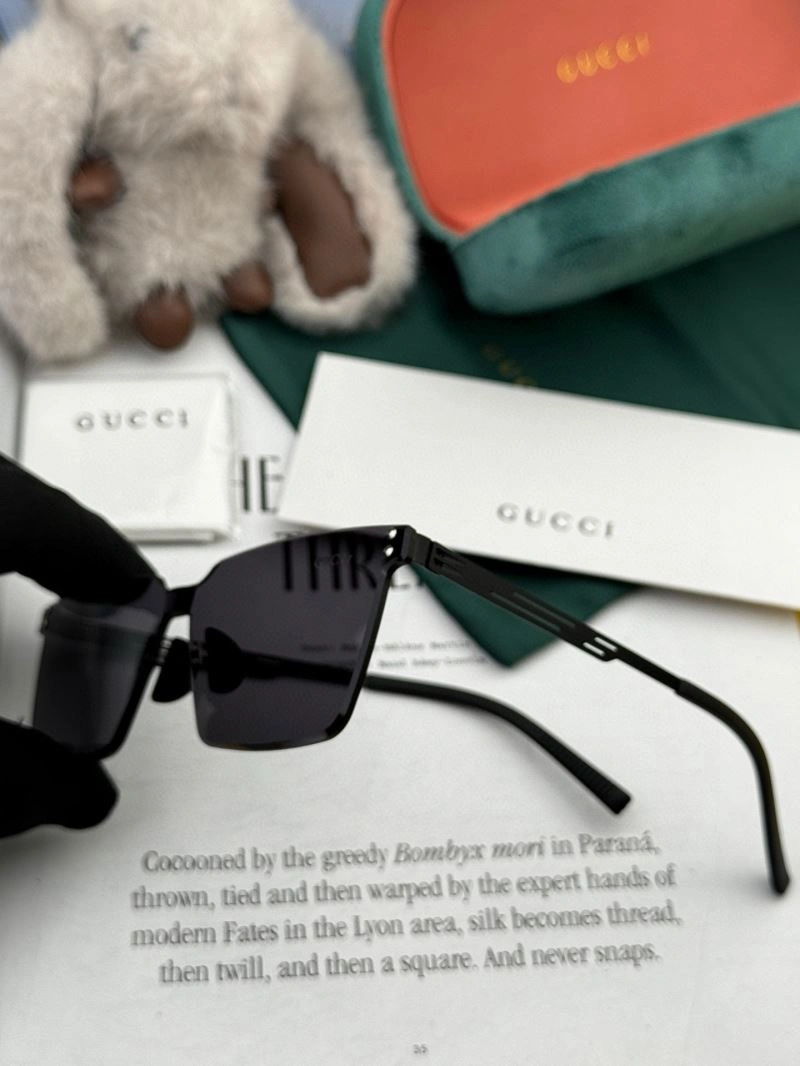 Classic Gucci Sunglasses 279604