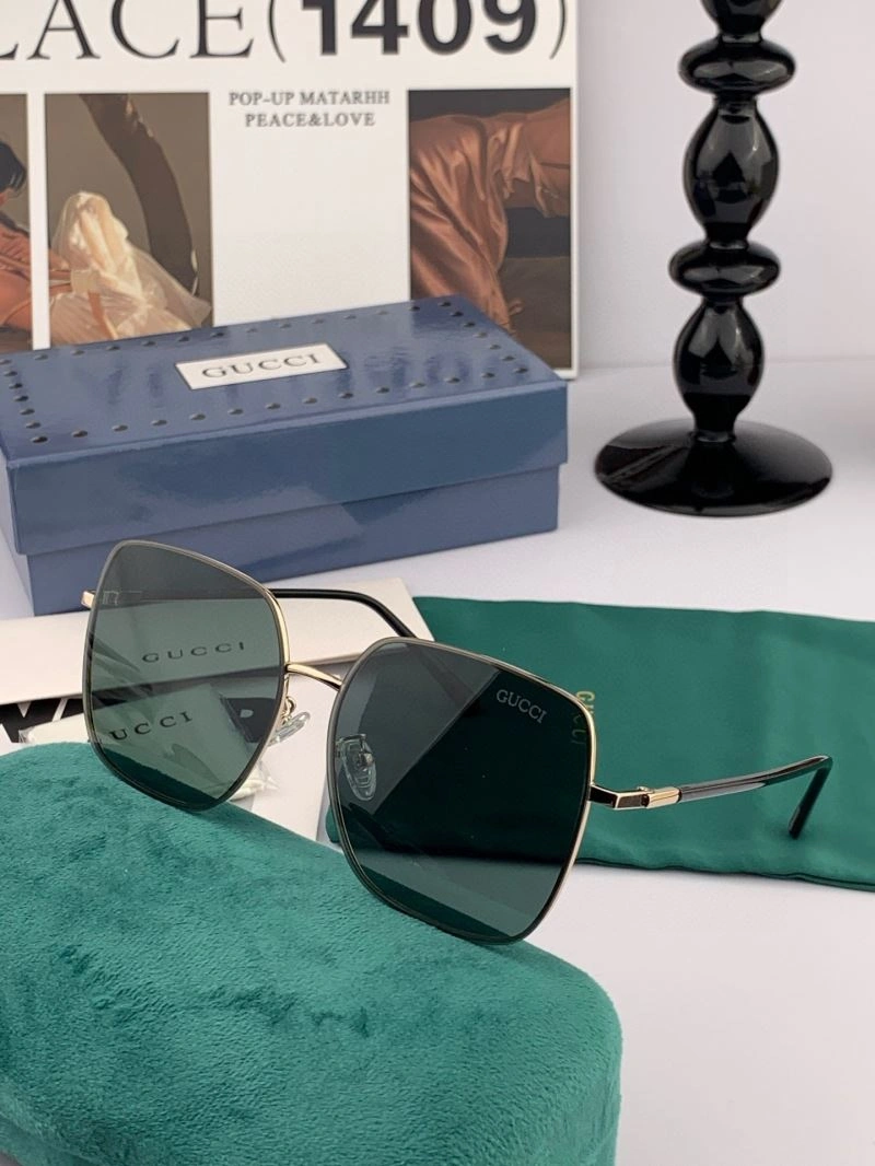 Gucci Sunglasses MultiPurpose 279585