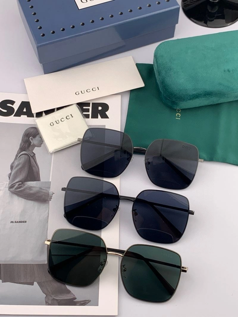 Gucci Sunglasses MultiPurpose 279585