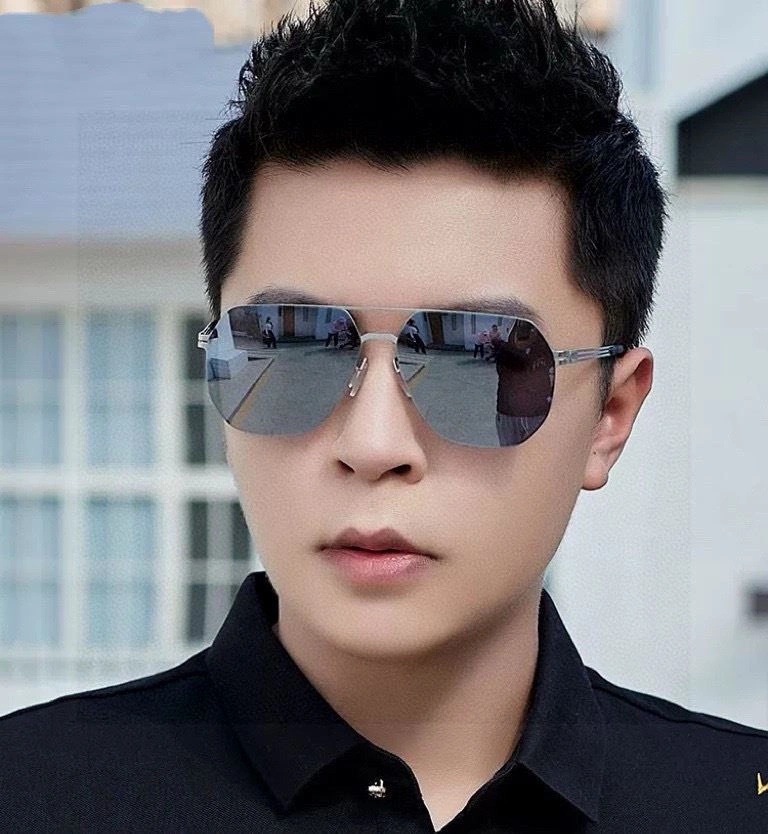 Gucci Sunglasses Casual 279584