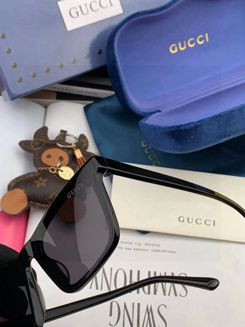 Gucci Sunglasses Unisex 279582