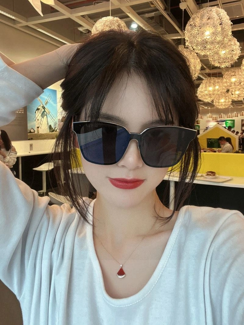Gucci Sunglasses EasyCare 279580
