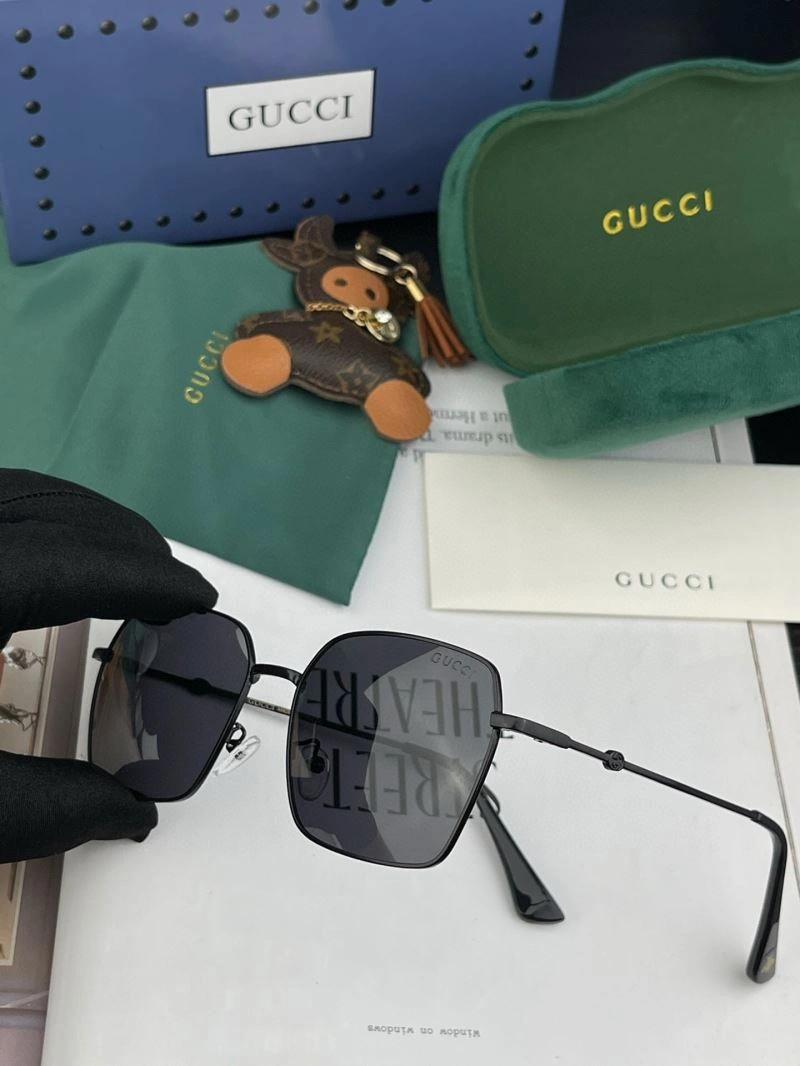 UrbanChic Gucci Sunglasses 279577