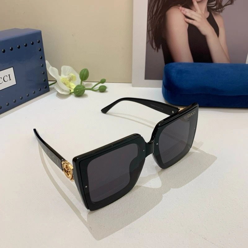FlexibleFit Gucci Sunglasses 279563