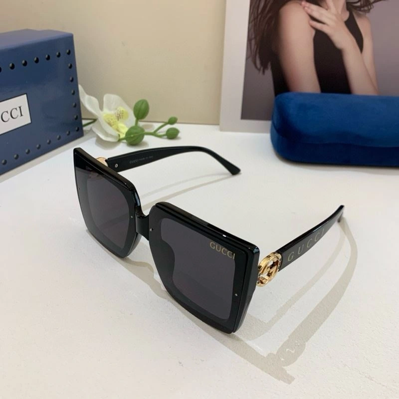 FlexibleFit Gucci Sunglasses 279563