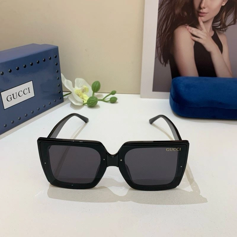 FlexibleFit Gucci Sunglasses 279563