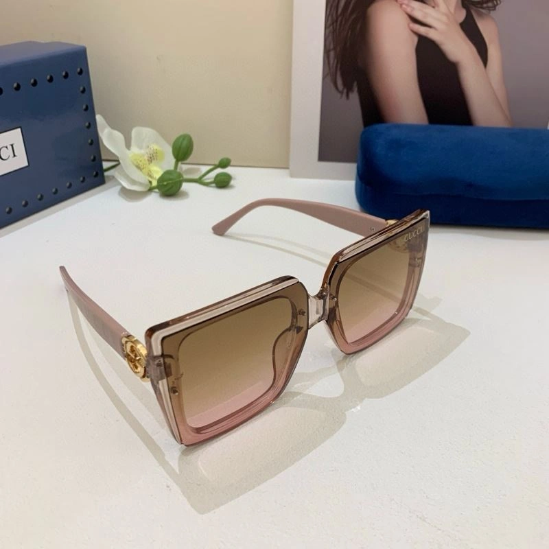 Trendsetting Gucci Sunglasses 279561
