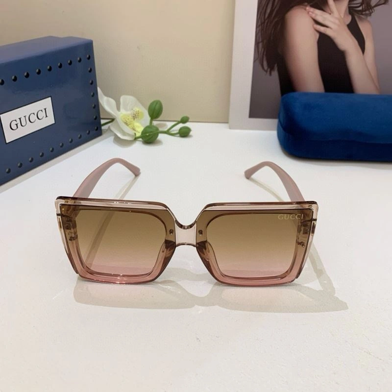 Trendsetting Gucci Sunglasses 279561