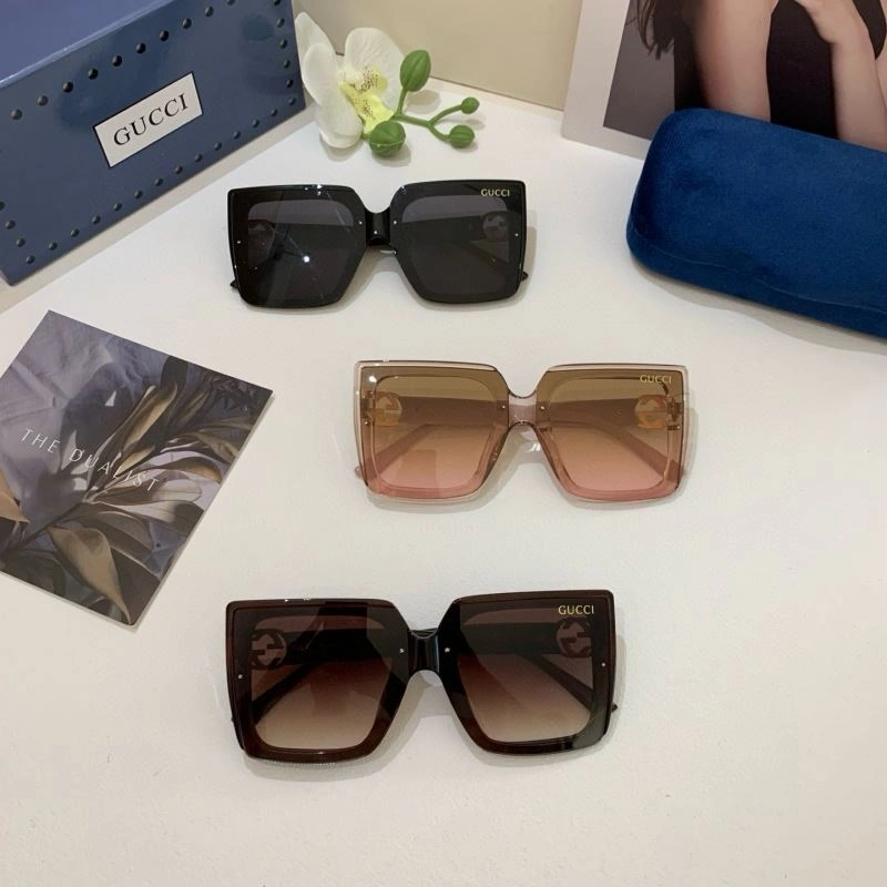 Trendsetting Gucci Sunglasses 279561