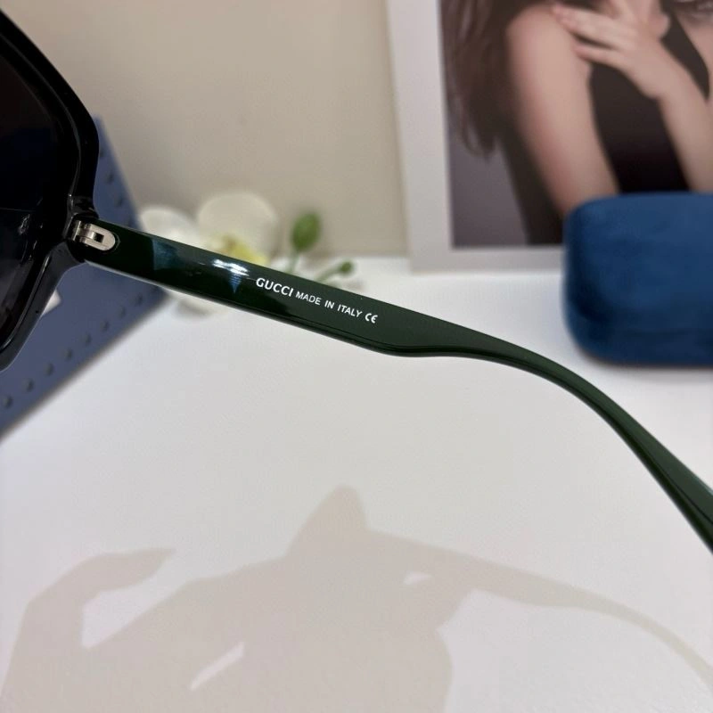 Tailored Gucci Sunglasses 279544