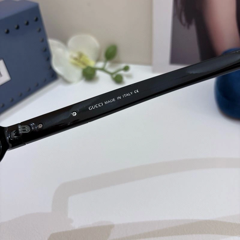 Gucci Sunglasses Modern 279547