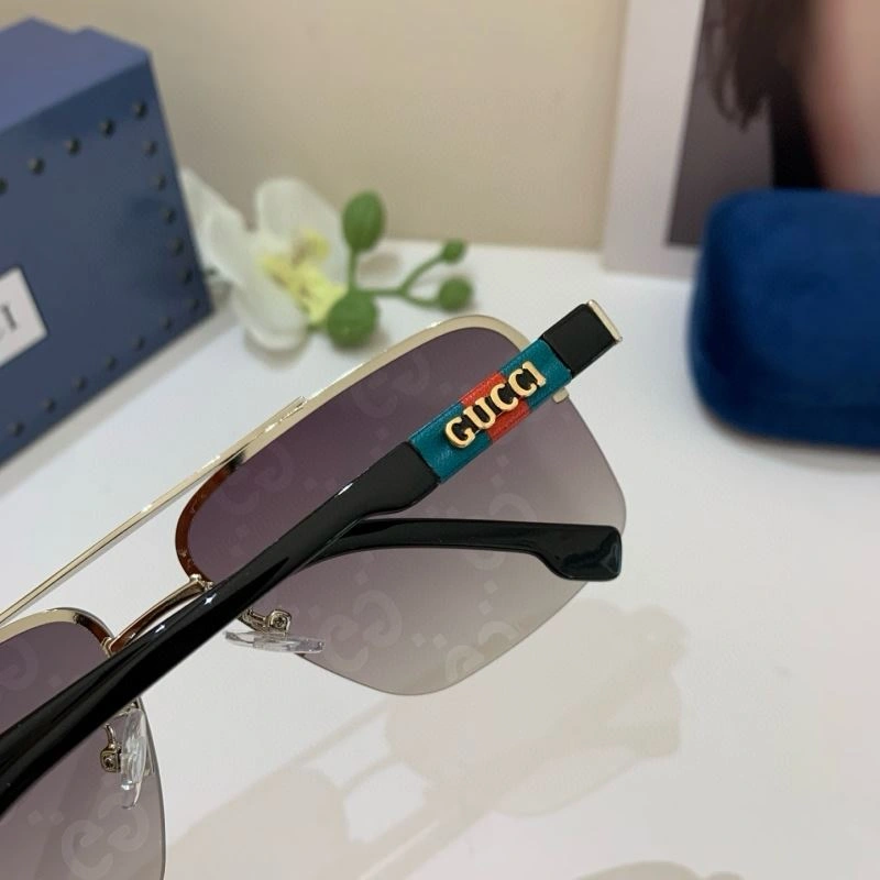 Flexible Gucci Sunglasses 279548