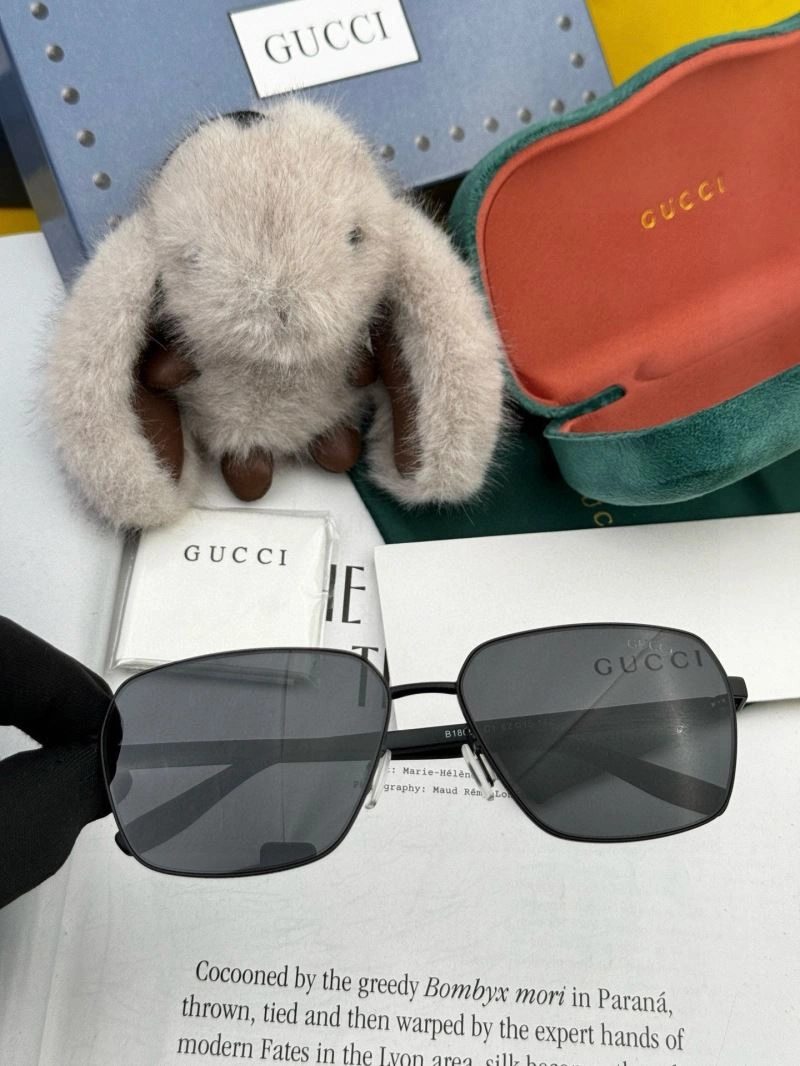 Gucci Sunglasses GoAnywhere 279565