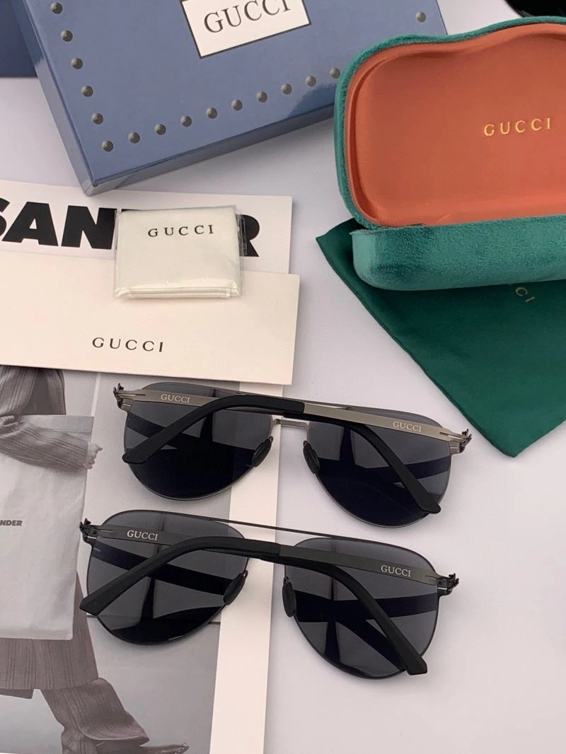 Gucci Sunglasses Resilient 279571