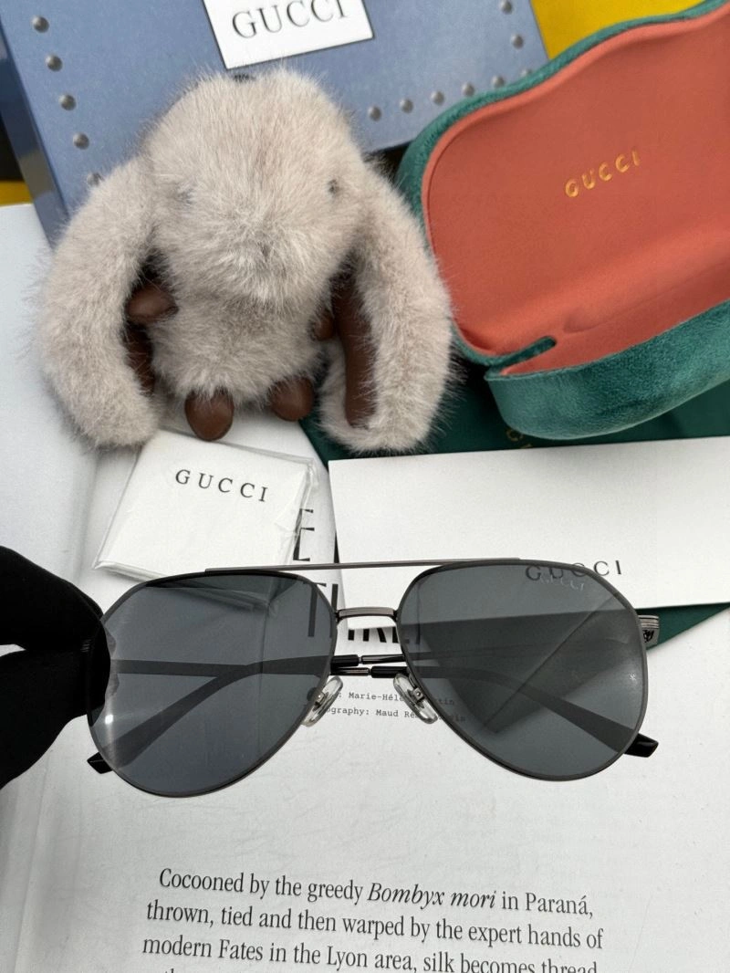 Gucci Sunglasses Unisex 279552