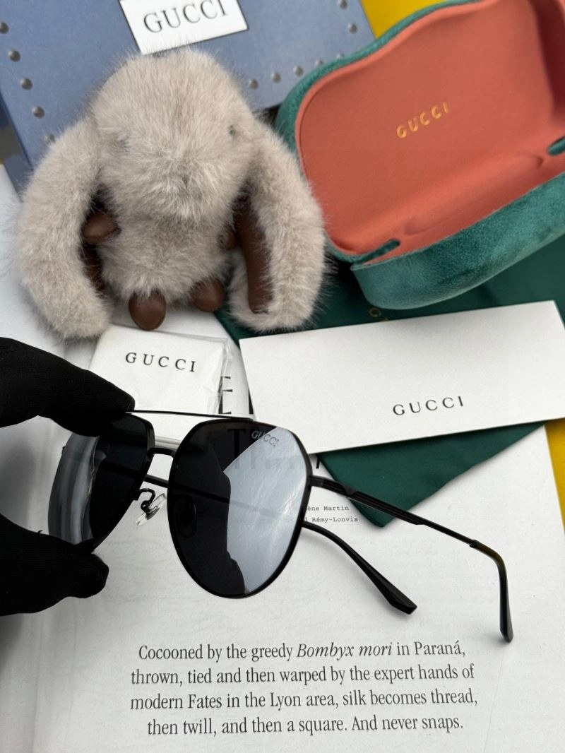 Gucci Sunglasses Unisex 279552