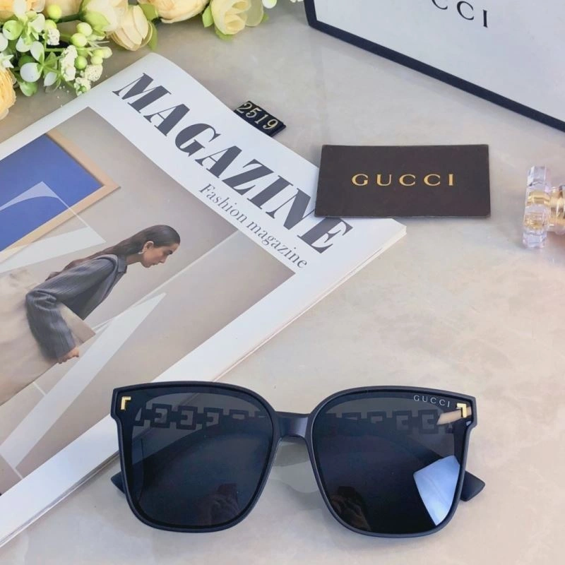 Neat Gucci Sunglasses 279540