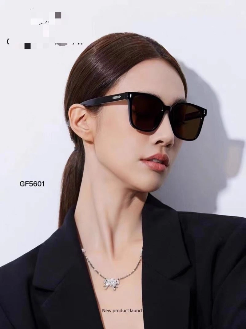 Gucci Sunglasses Bold 279541