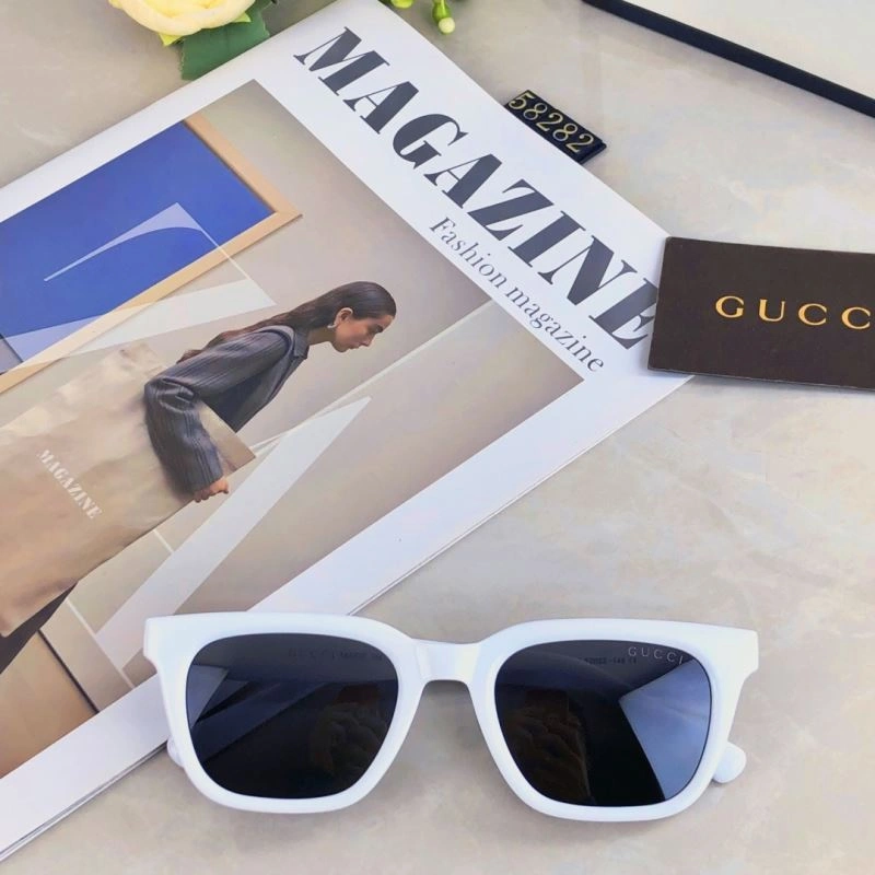 Gucci Sunglasses Breathable 279538