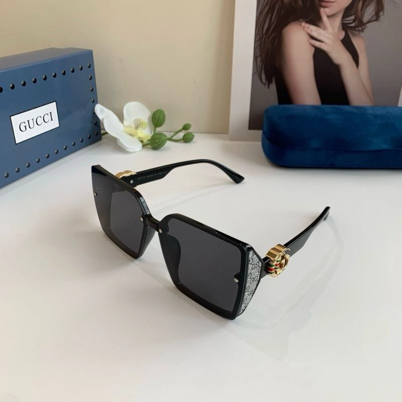 Functional Gucci Sunglasses 279539