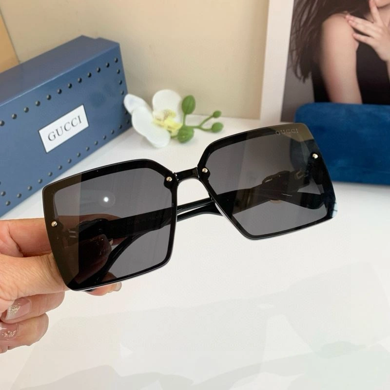 Functional Gucci Sunglasses 279539