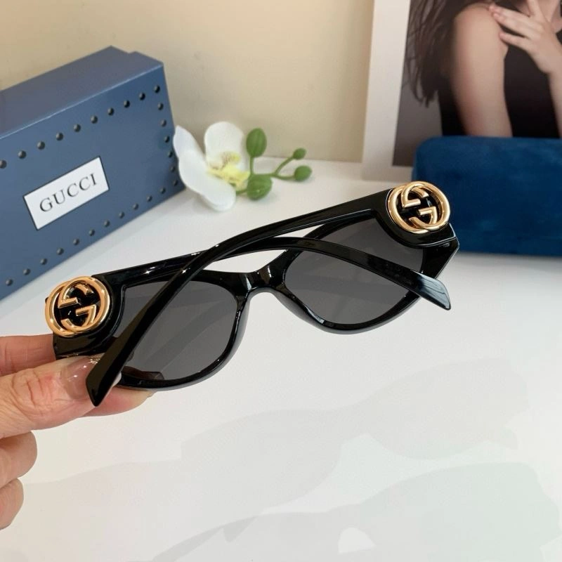 Gucci Sunglasses Breathable 279534