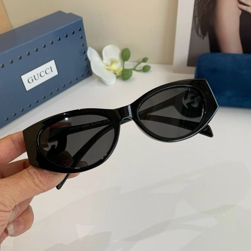 Efficient Gucci Sunglasses 279532