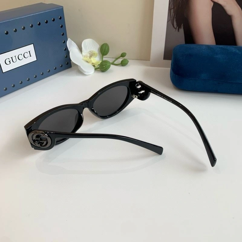 Efficient Gucci Sunglasses 279532