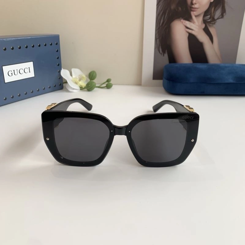 Contemporary Gucci Sunglasses 279531