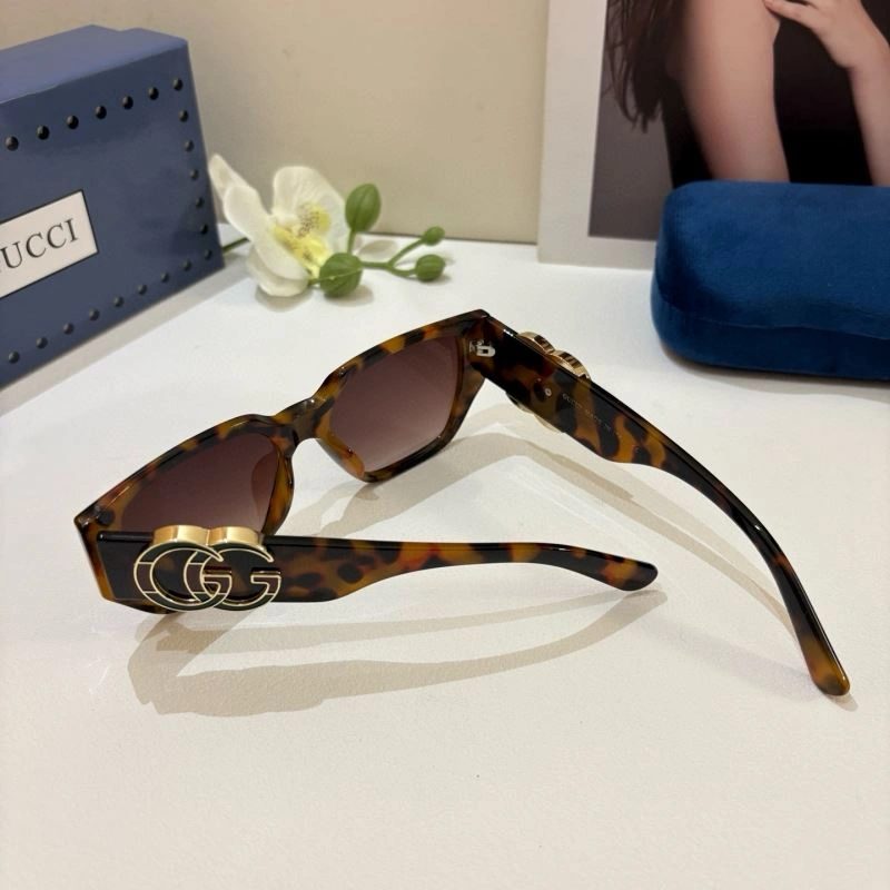 Gucci Sunglasses UrbanChic 279511
