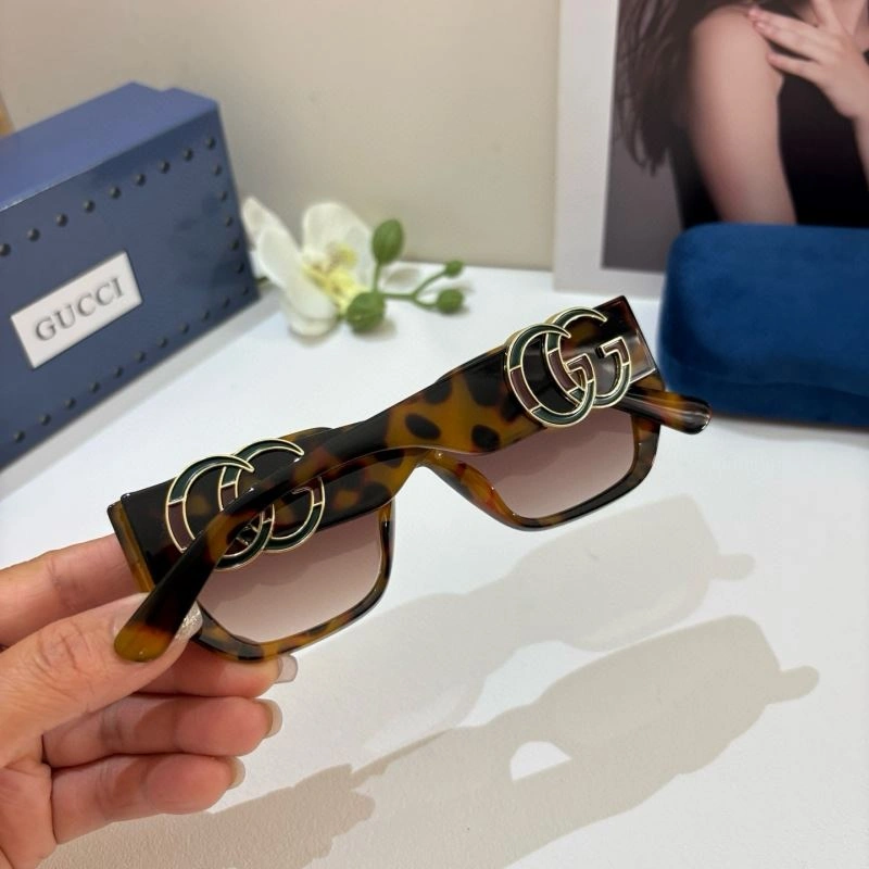 Gucci Sunglasses UrbanChic 279511