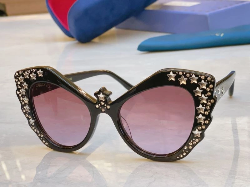 Gucci Sunglasses FashionForward 279528