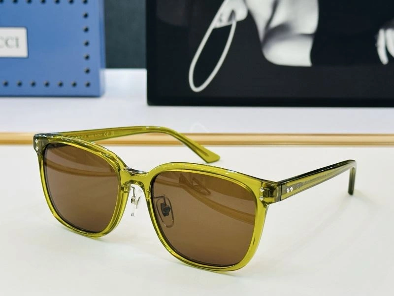 Gucci Sunglasses Sophisticated 279521