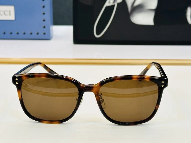 Gucci Sunglasses Sophisticated 279521