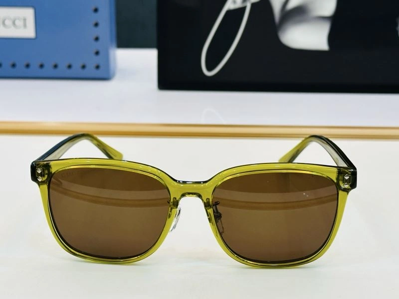 Gucci Sunglasses Sophisticated 279521