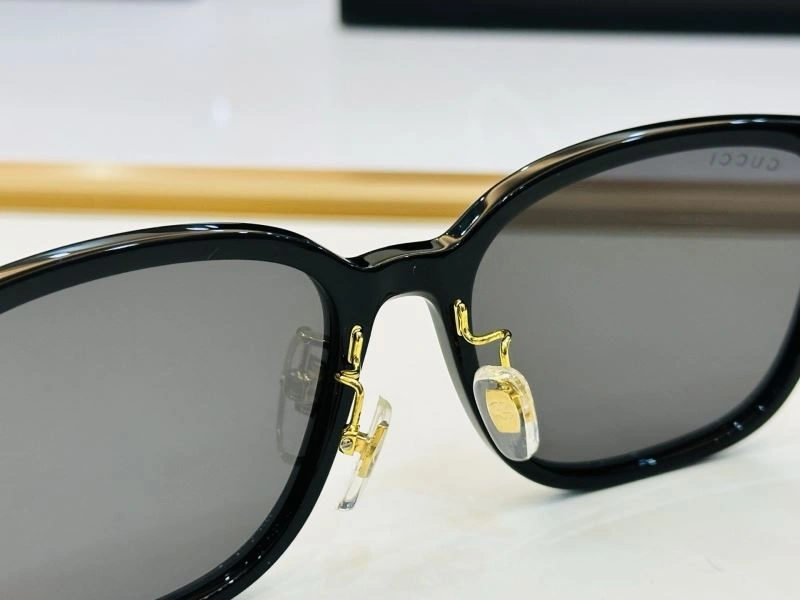 Gucci Sunglasses Sophisticated 279521