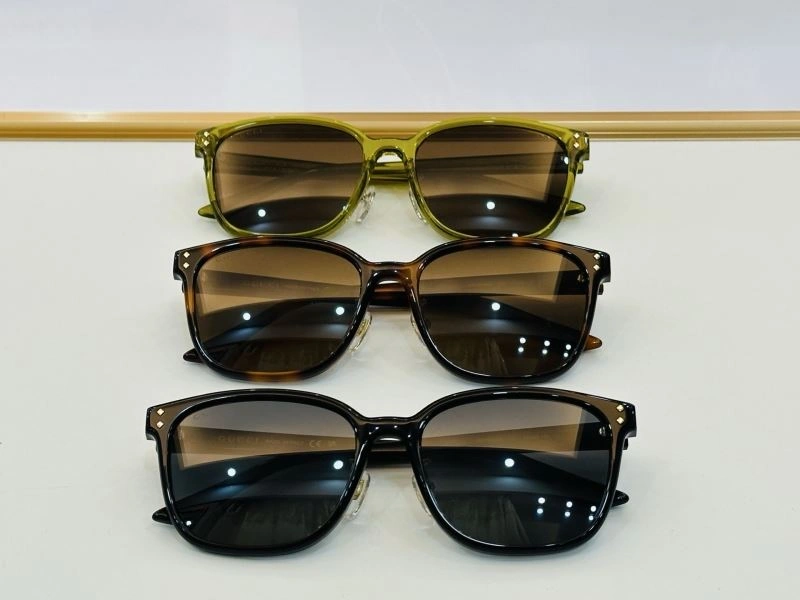 Gucci Sunglasses Sophisticated 279521