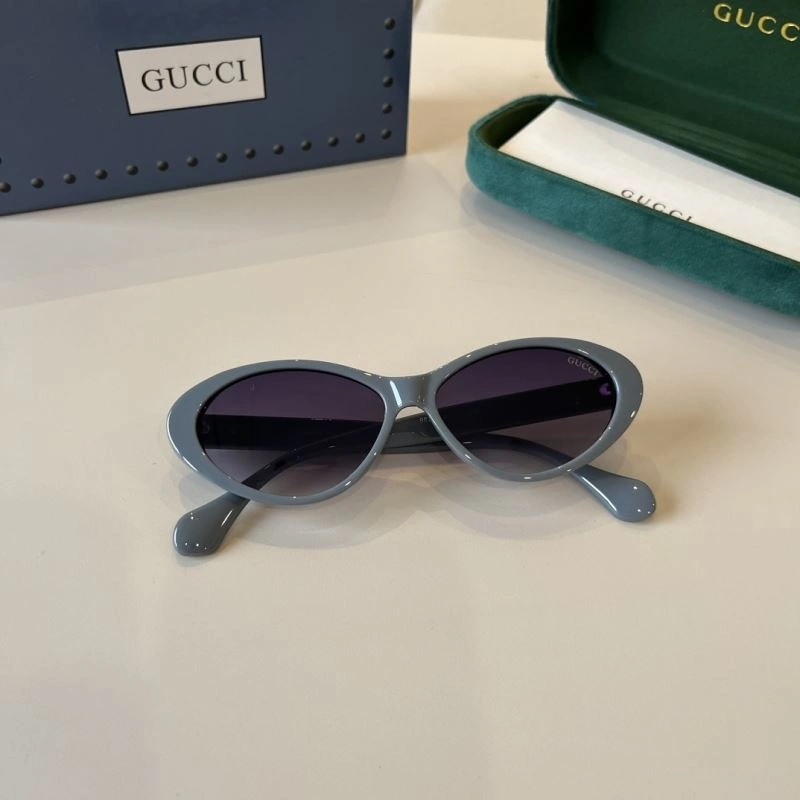 Packable Gucci Sunglasses 279510