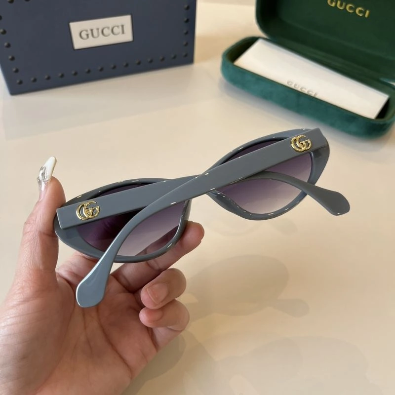 Packable Gucci Sunglasses 279510