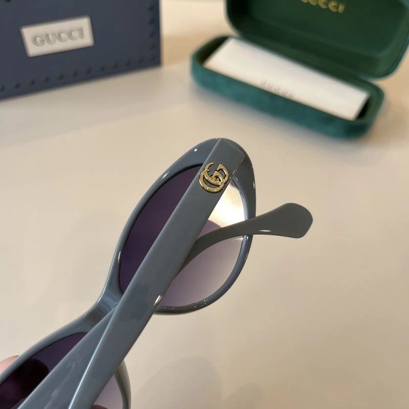 Packable Gucci Sunglasses 279510