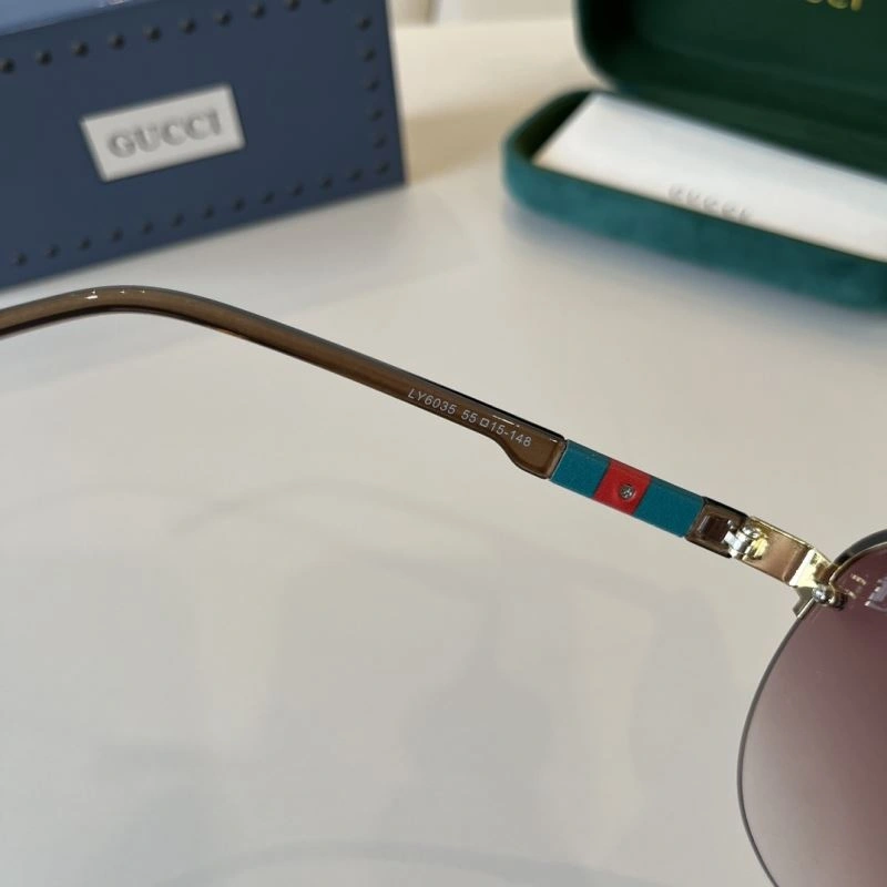 Gucci Sunglasses SportInspired 279509