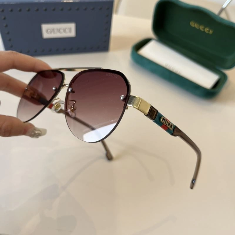 Gucci Sunglasses SportInspired 279509