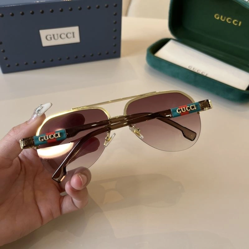 Gucci Sunglasses SportInspired 279509