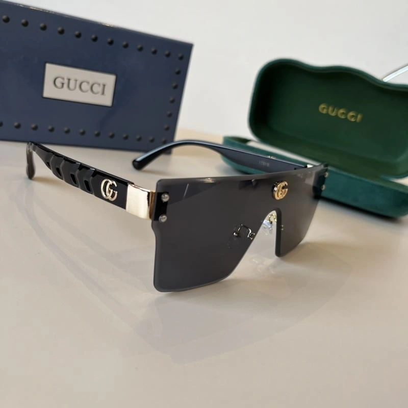 Gucci Sunglasses Casual 279505