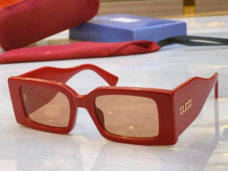 Packable Gucci Sunglasses 279519