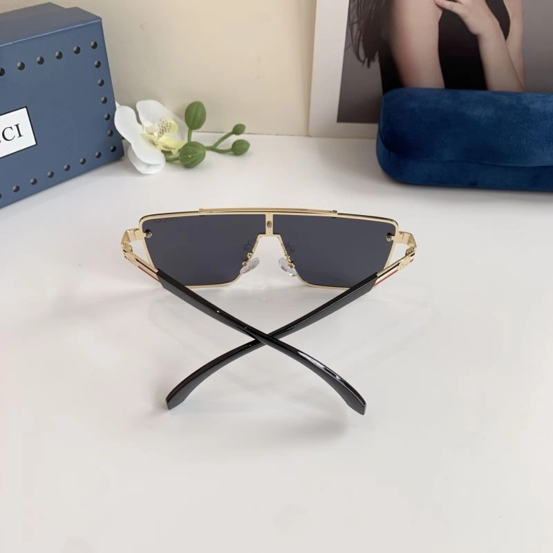 Gucci Sunglasses Flexible 279496
