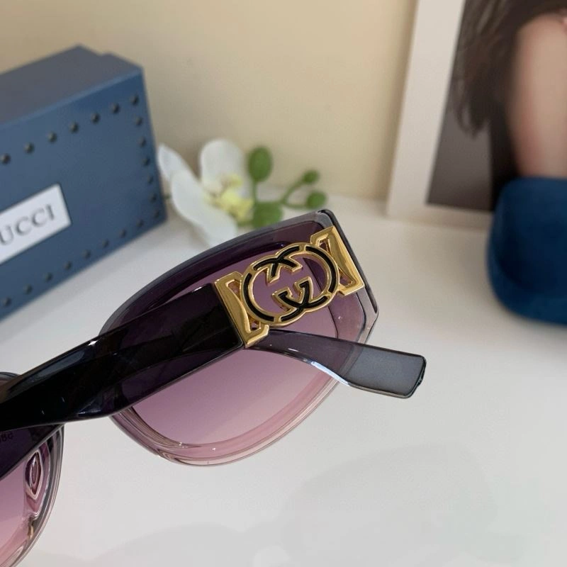Vibrant Gucci Sunglasses 279490