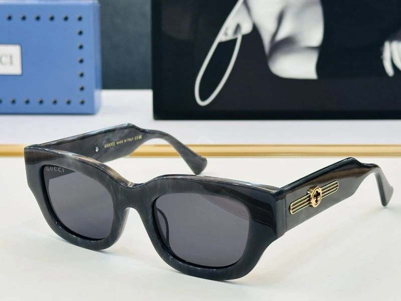 Gucci Sunglasses Compact 279484