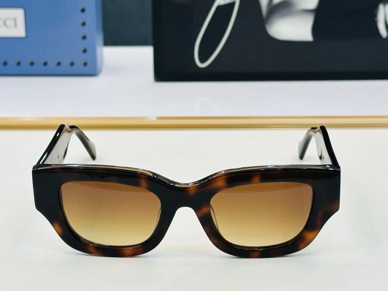 Gucci Sunglasses Compact 279484